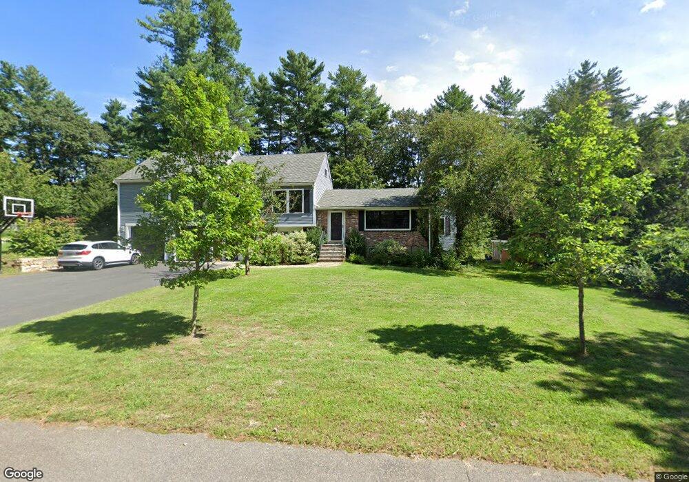 33 Ledgetree Rd, Medfield, MA 02052 - photo 1