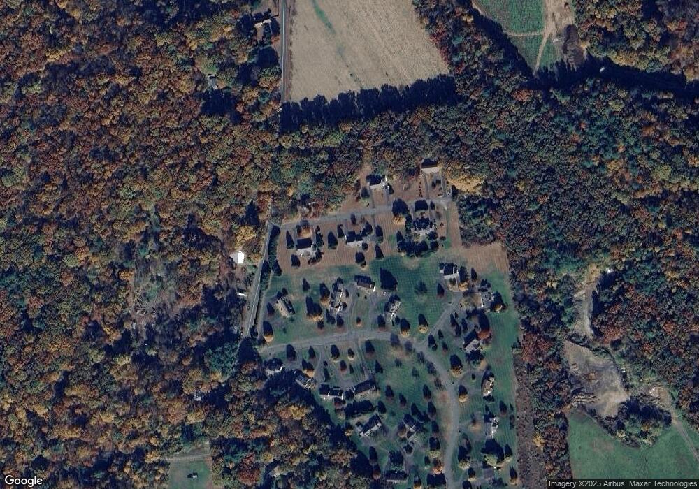 4a Meadow Oak Ln unit 4A, Deerfield, MA 01373 - photo 1