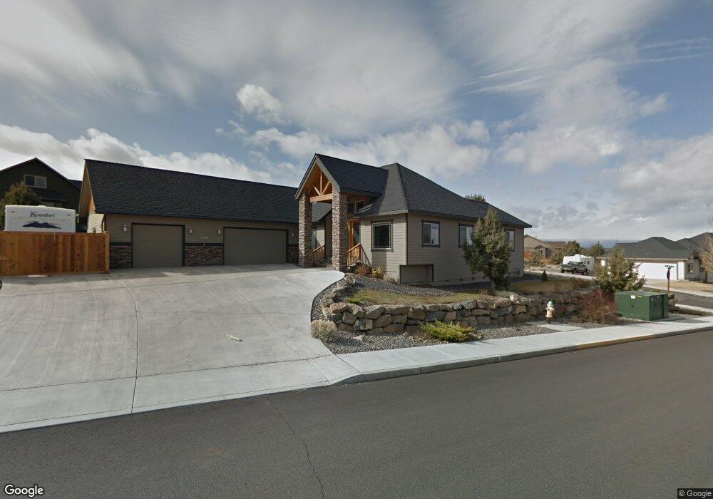 4090 SW Salmon Ave, Redmond, OR 97756 - photo 1