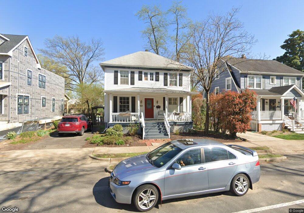 2103 Commonwealth Ave, Alexandria, VA 22301 - photo 1