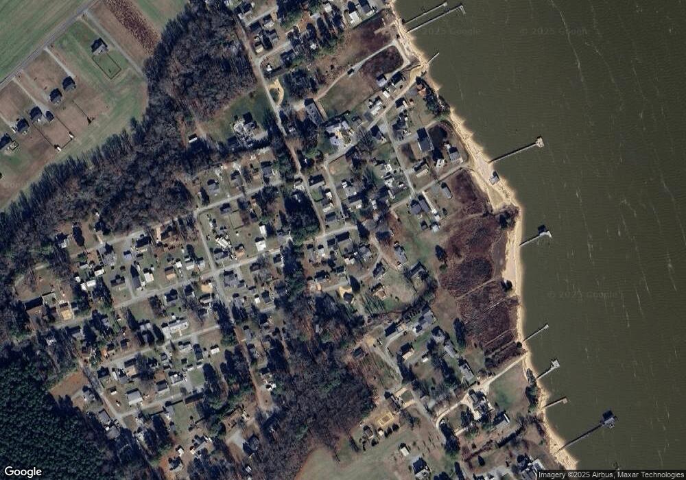 434 Marine Dr, Dunnsville, VA 22454 - photo 1