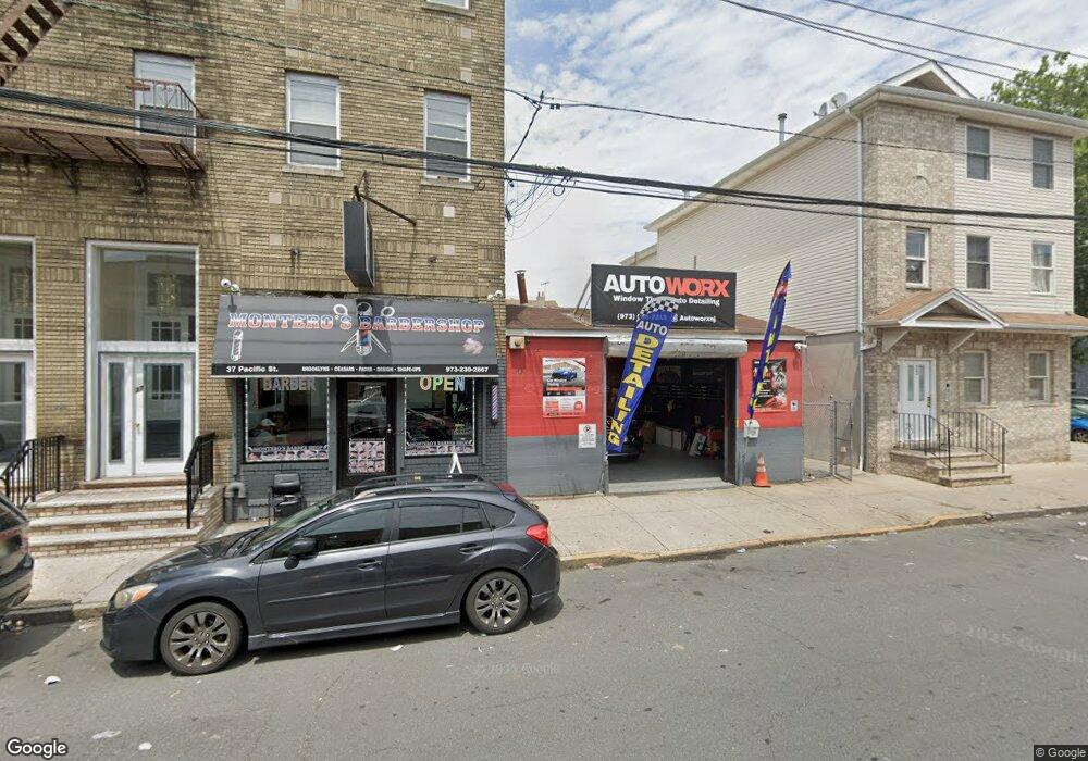 37 Pacific St, Newark, NJ 07105 - photo 1