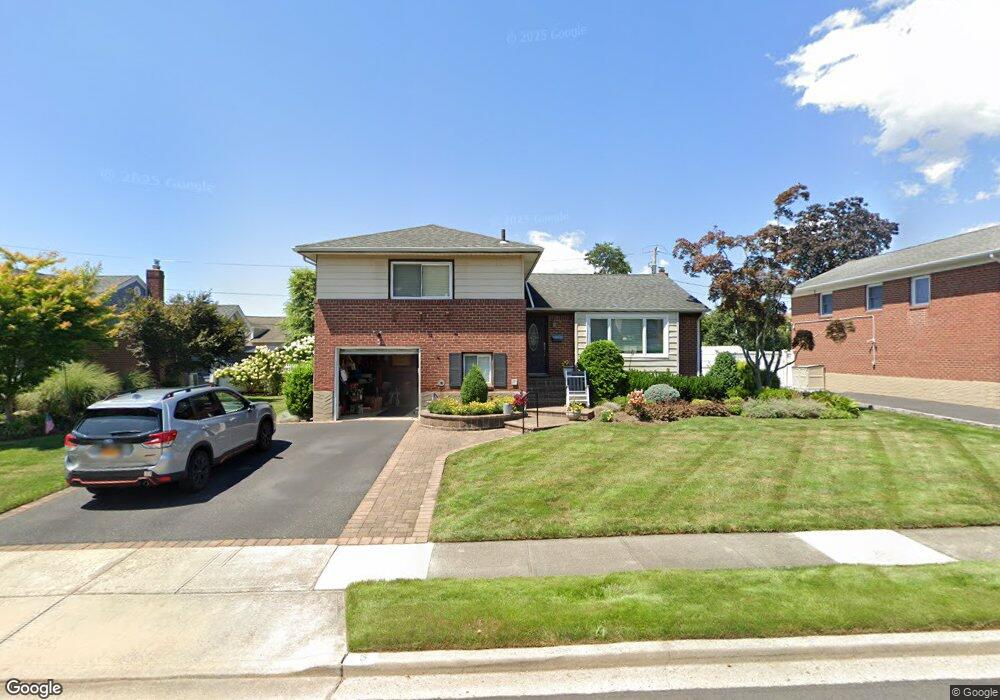 5 Theodore Dr, Plainview, NY 11803 - photo 1