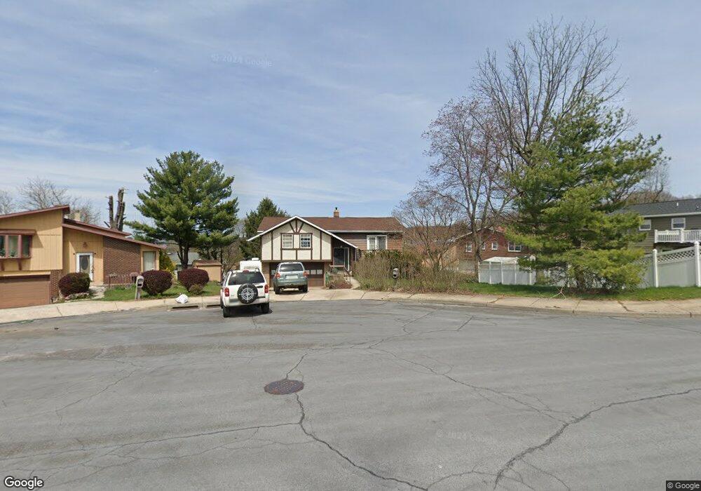 131 Woodcrest Cir, Allentown, PA 18103 - photo 1