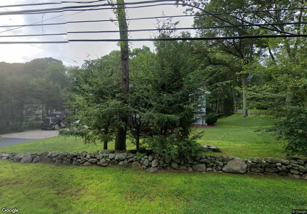 2470 Huntington Turnpike, Trumbull, CT 06611 - photo 1