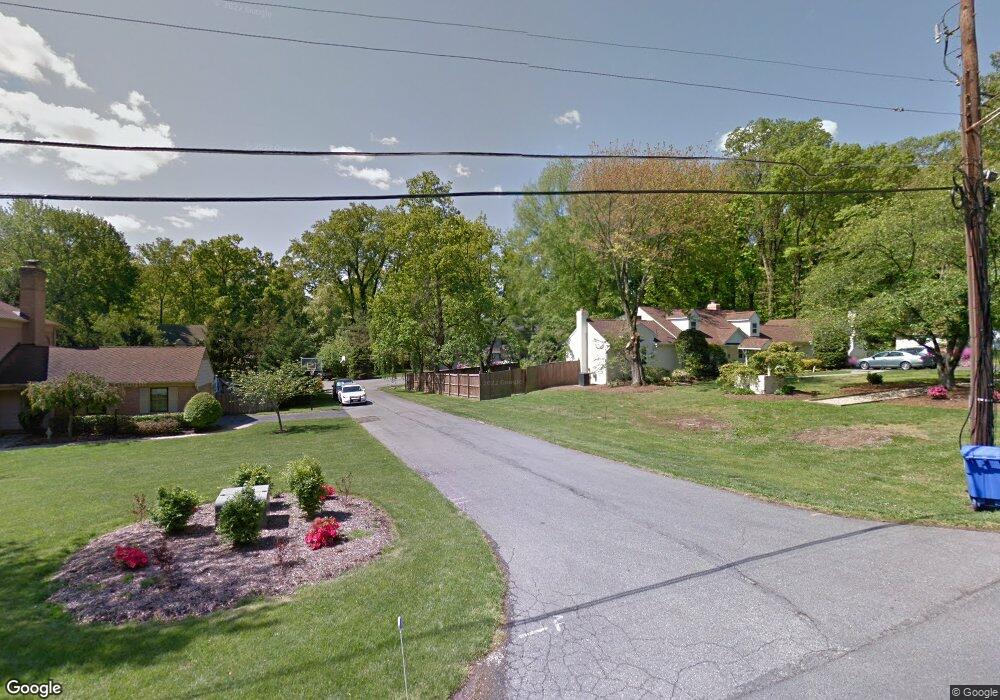 8908 Liberty Ln, Potomac, MD 20854 - photo 1