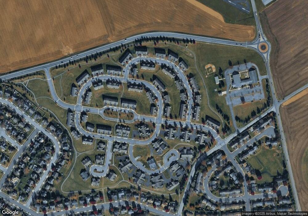 21 N Village Cir, Palmyra, PA 17078 - photo 1