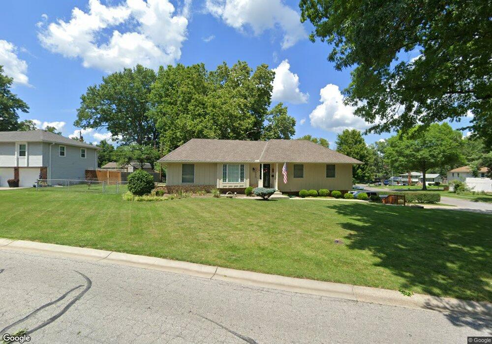 11000 W 72nd Terrace, Shawnee, KS 66203 - photo 1