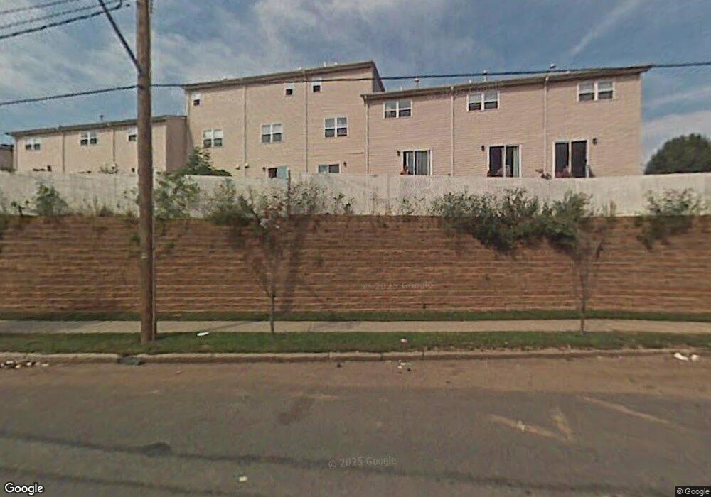 195 Skyline Dr, Staten Island, NY 10304 - photo 1