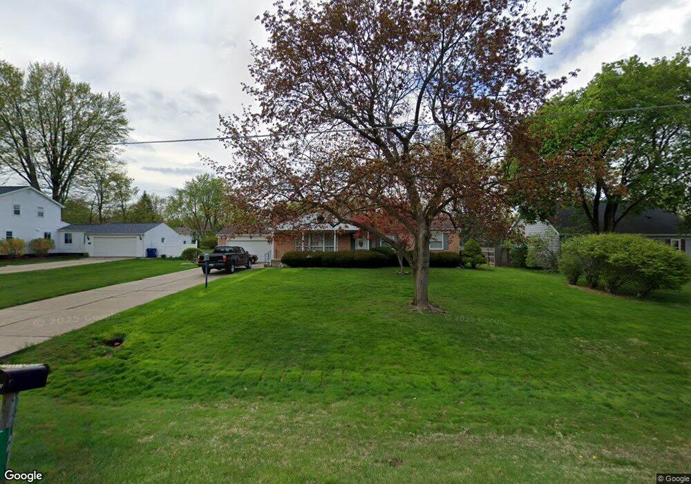 1069 Woodview Dr, Flint, MI 48507 - photo 1