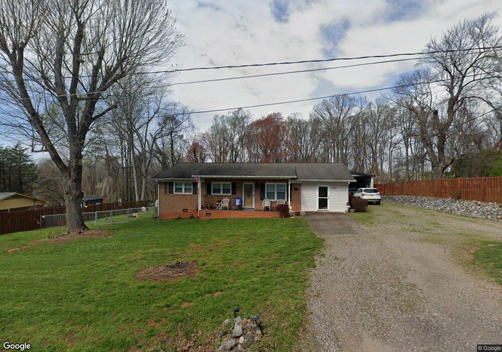 140 Harriet Ln, Statesville, NC 28625 - photo 1