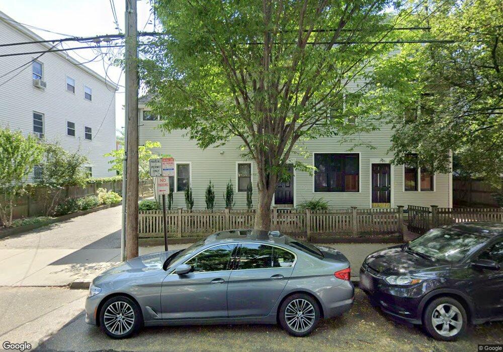 216 Hurley St unit 1, Cambridge, MA 02141 - photo 1