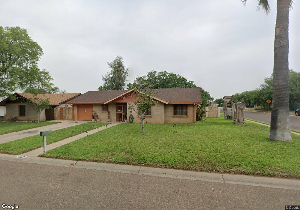 1314 Greenway Ln, Laredo, TX 78041 - photo 1