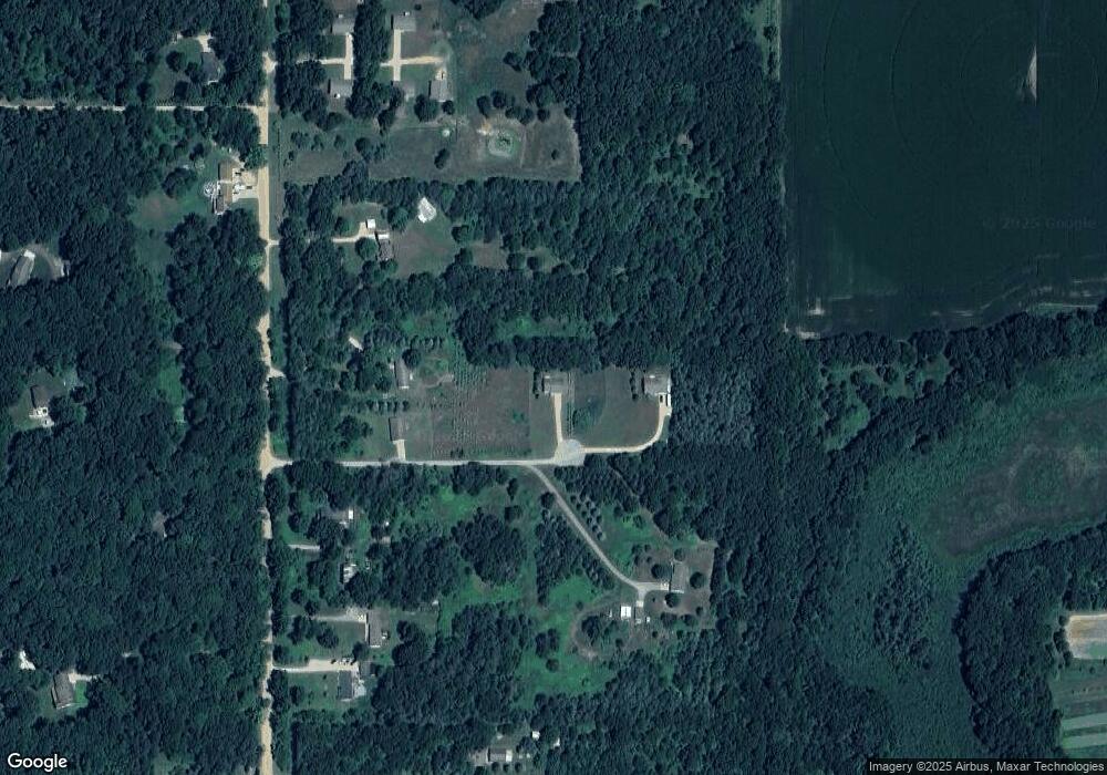 173 Nop Ln, Wayland, MI 49348 - photo 1