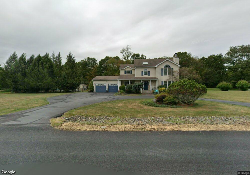 1002 Staghorn Ln, Stroudsburg, PA 18360 - photo 1