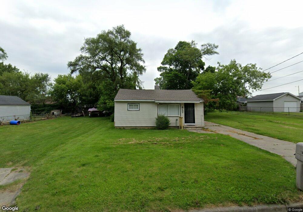 1086 W Kurtz Ave, Flint, MI 48505 - photo 1