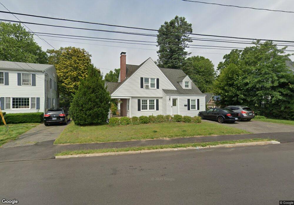 848 Knapps Hwy, Fairfield, CT 06825 - photo 1