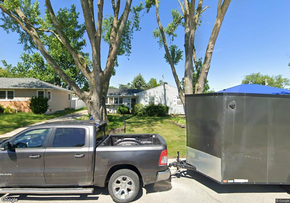 402 22nd St NW, Cedar Rapids, IA 52405 - photo 1