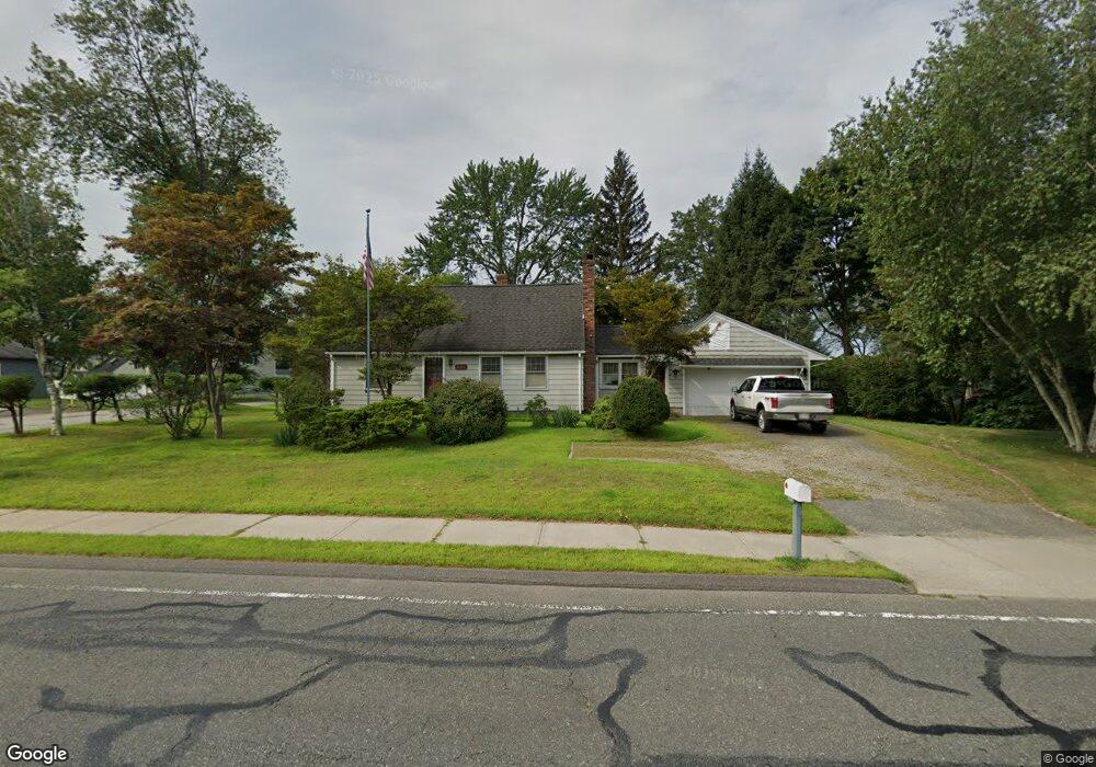 569 Chapin St, Ludlow, MA 01056 - photo 1