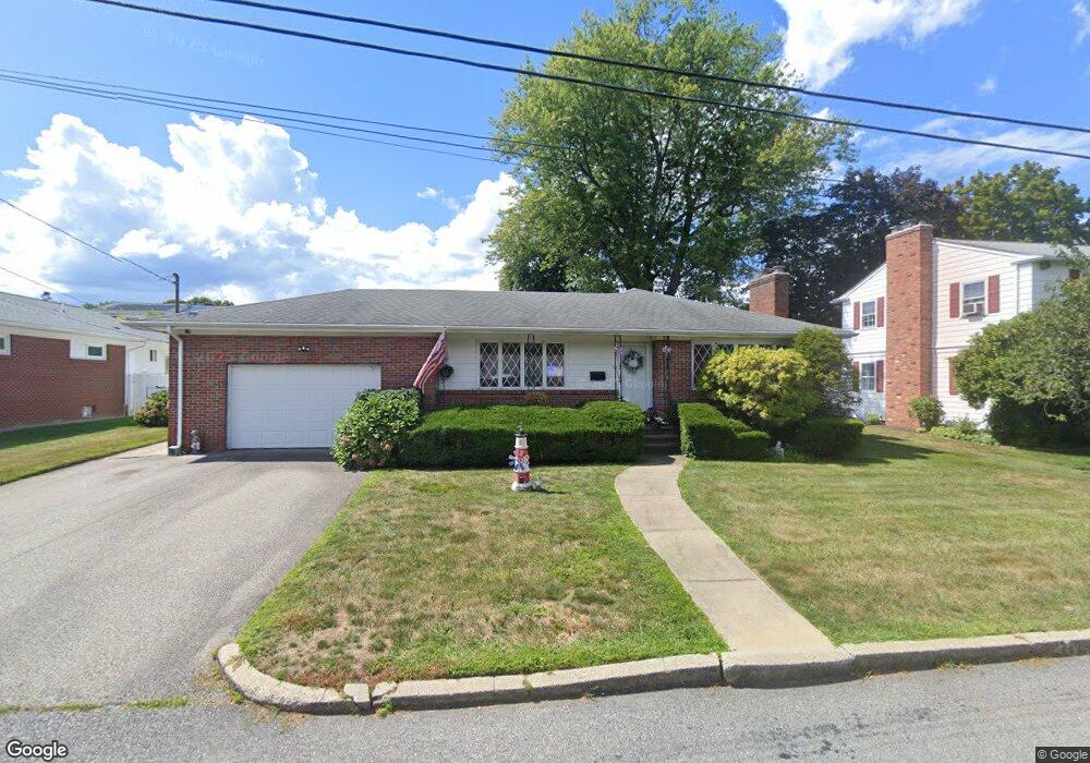 5 Redwood Dr, North Providence, RI 02911 - photo 1