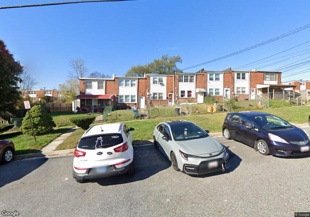 3216 Tartarian Ct, Halethorpe, MD 21227 - photo 1