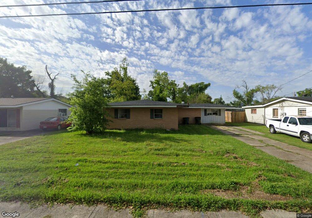 1420 Clover Dr, Lake Charles, LA 70607 - photo 1