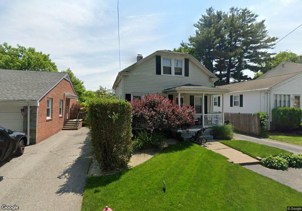 137 Longwood Ave, Providence, RI 02908 - photo 1