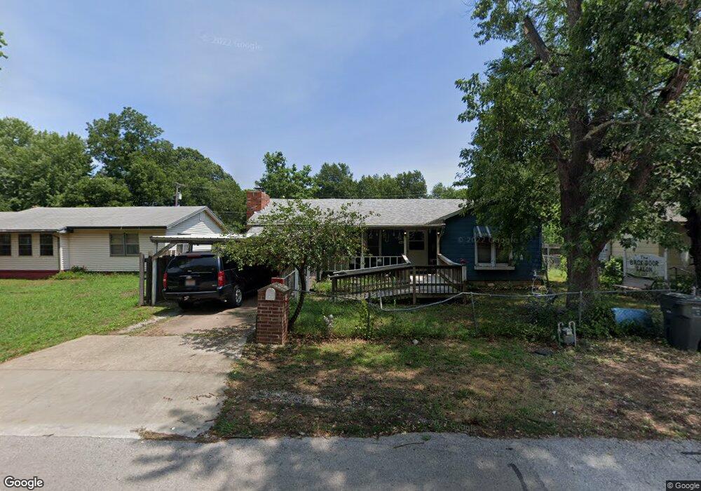 604 S Choctaw Ave, Claremore, OK 74017 - photo 1