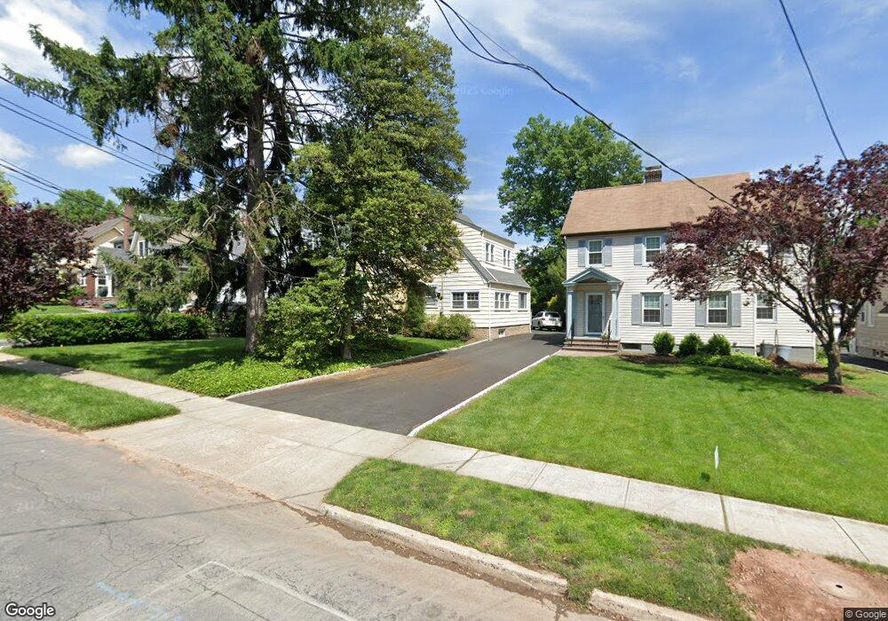 522 Wyoming Ave, Millburn, NJ 07041 - photo 1