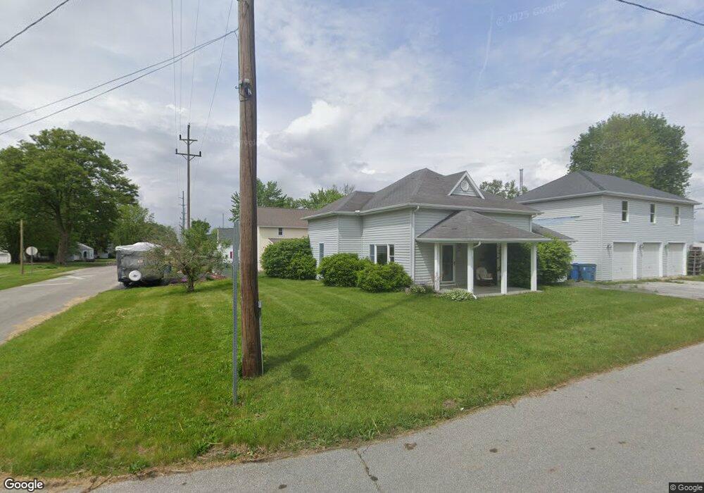 704 N Maple St, Converse, IN 46919 - photo 1