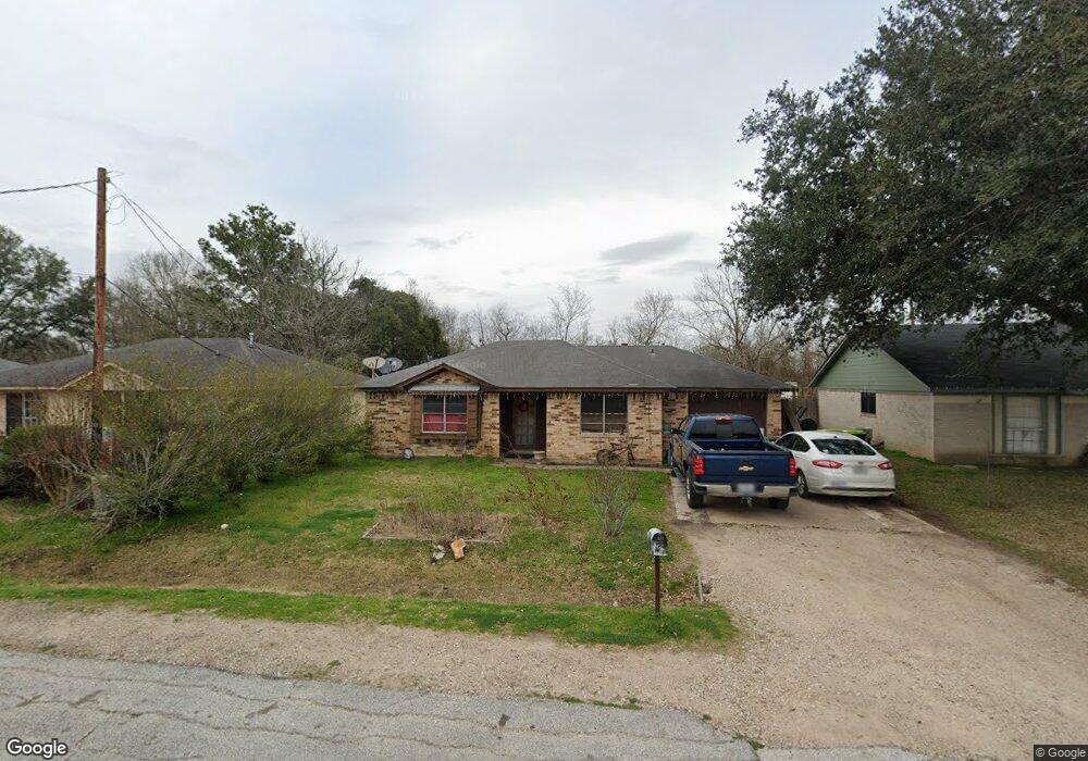 8725 Noble St, Needville, TX 77461 - photo 1