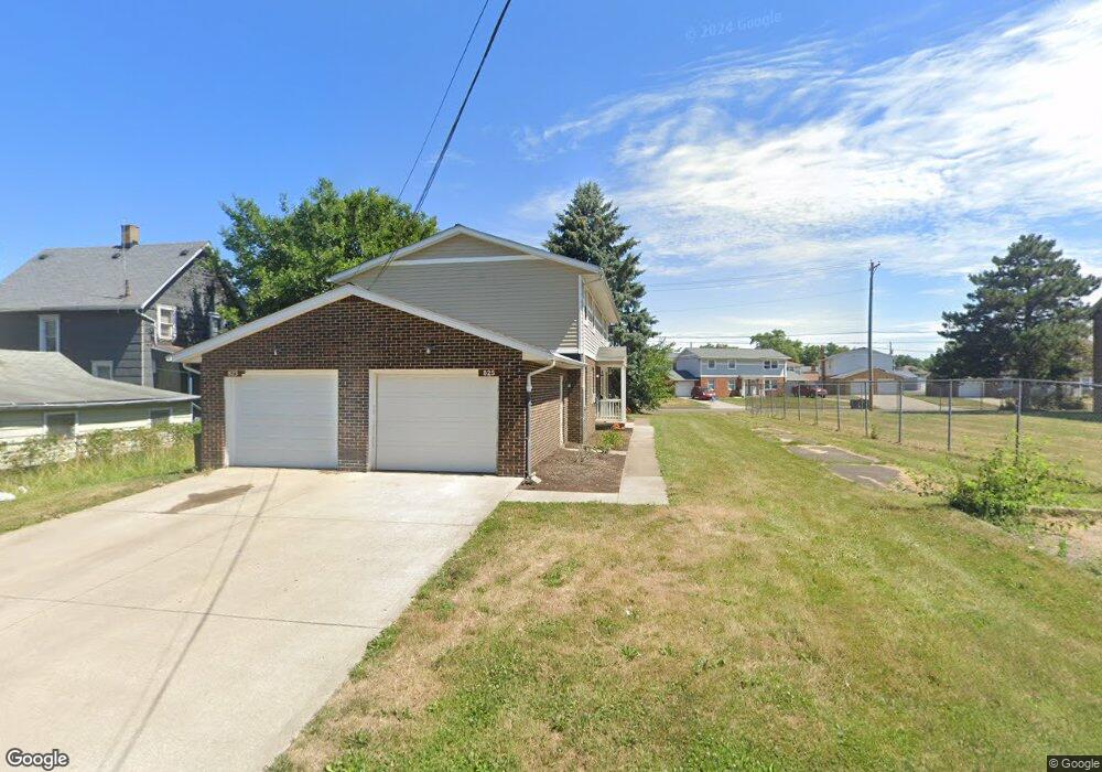 823 Struble Ave NE, Canton, OH 44705 - photo 1