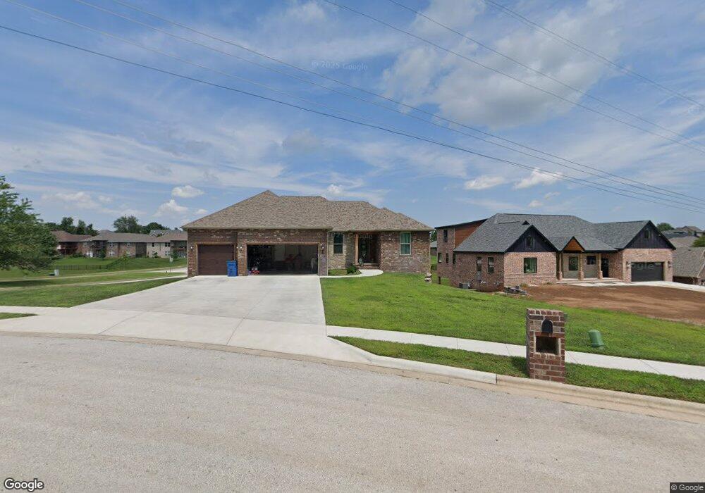 813-819 E Twin Maple Ct, Nixa, MO 65714 - photo 1