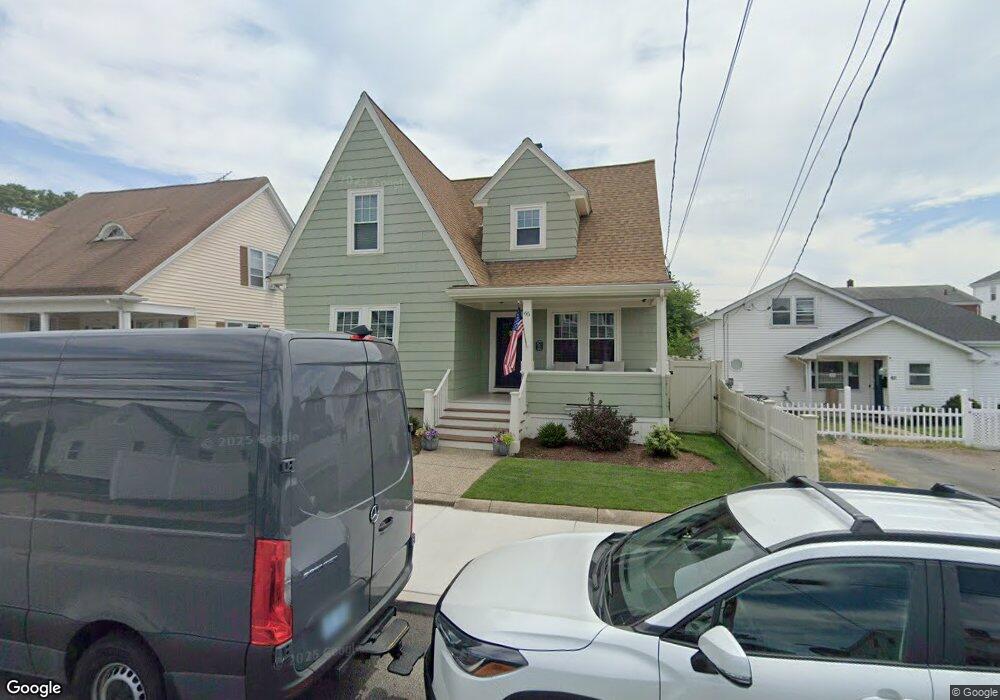 65 Whittier Rd, Pawtucket, RI 02861 - photo 1