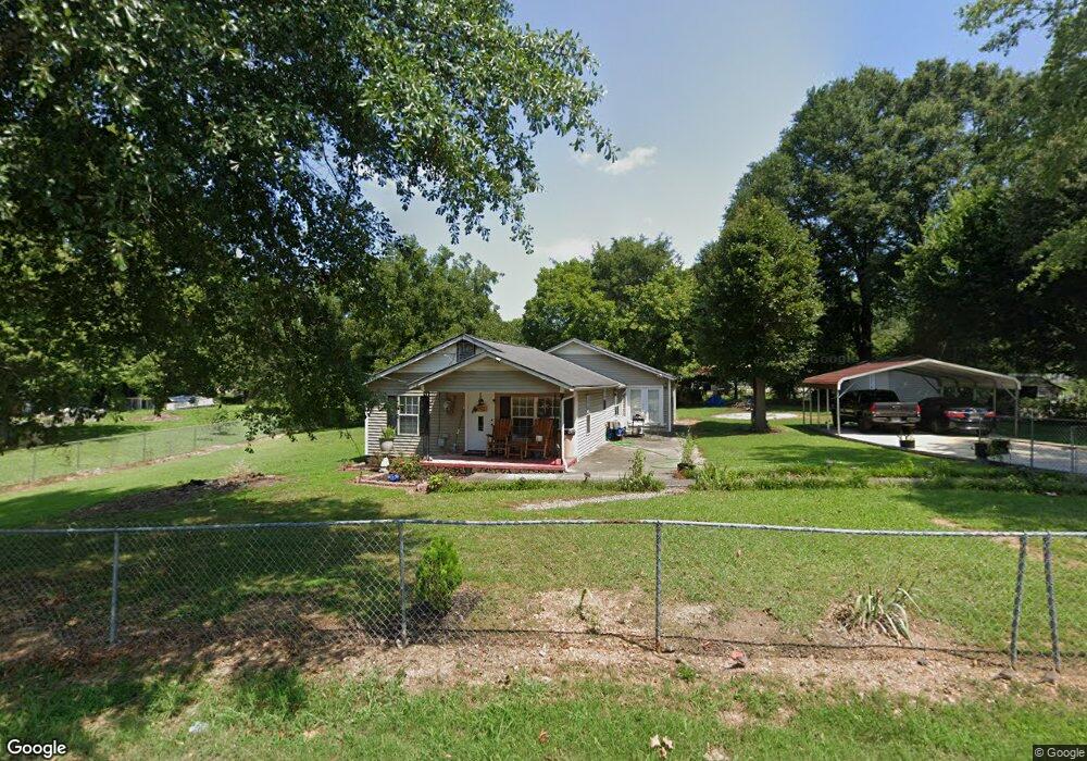 305 Stanley St, Dalton, GA 30721 - photo 1