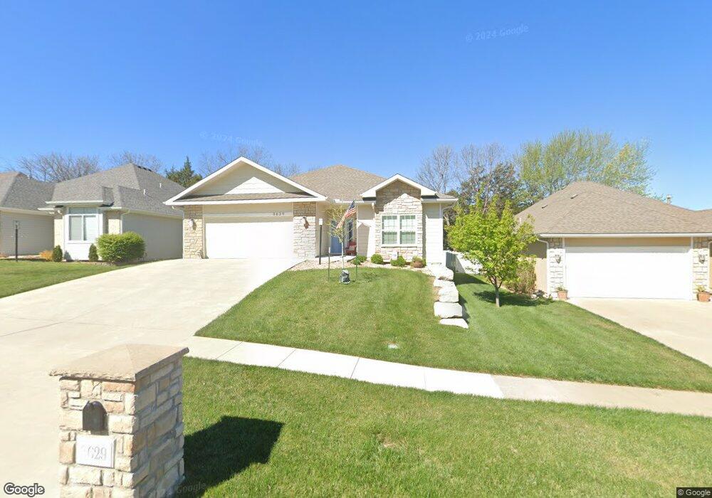 3629 SW Spring Hill Dr, Topeka, KS 66614 - photo 1