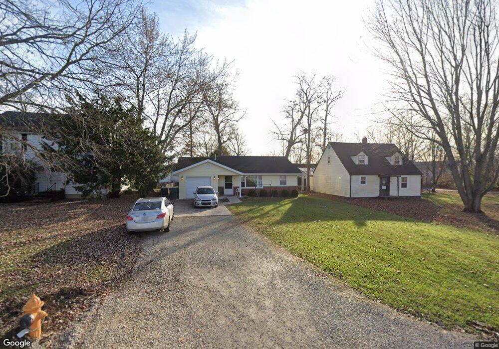 201 E Streeter Ave, Muncie, IN 47303 - photo 1