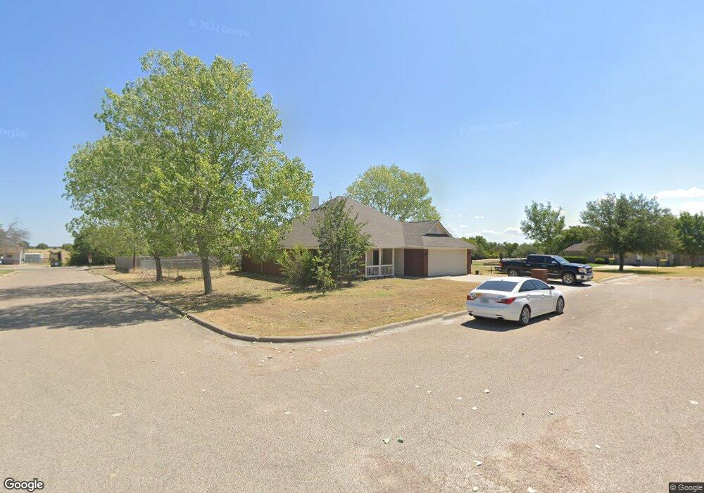 912 Elizabeth St, Troy, TX 76579 - photo 1