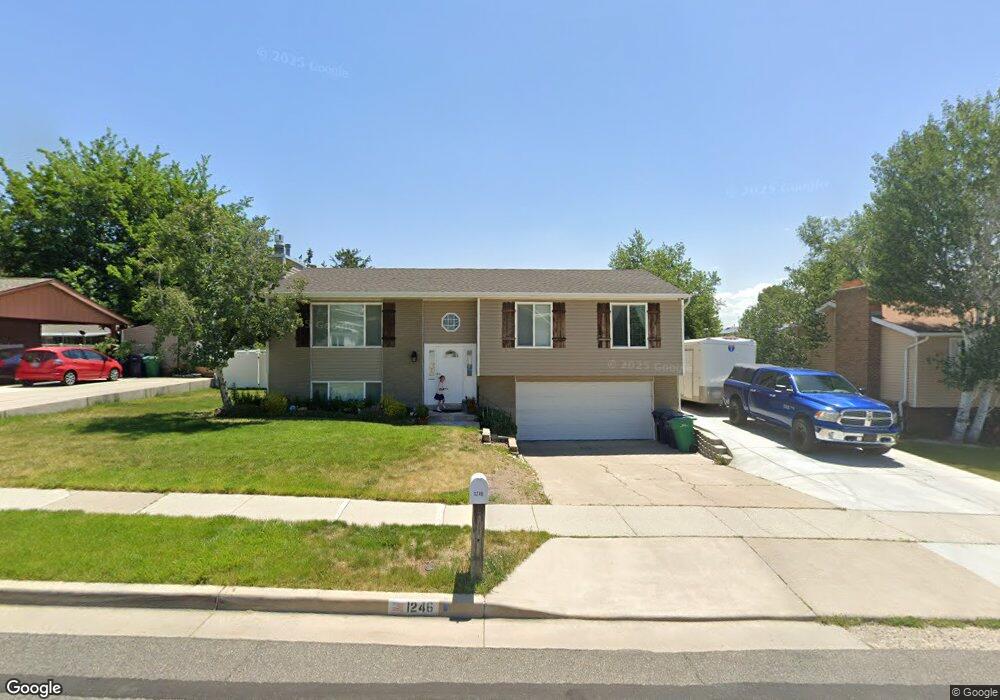 1246 Mockingbird Ln, Sandy, UT 84094 - photo 1