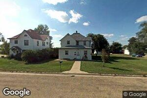 1224 W 2nd St, Redfield, SD 57469