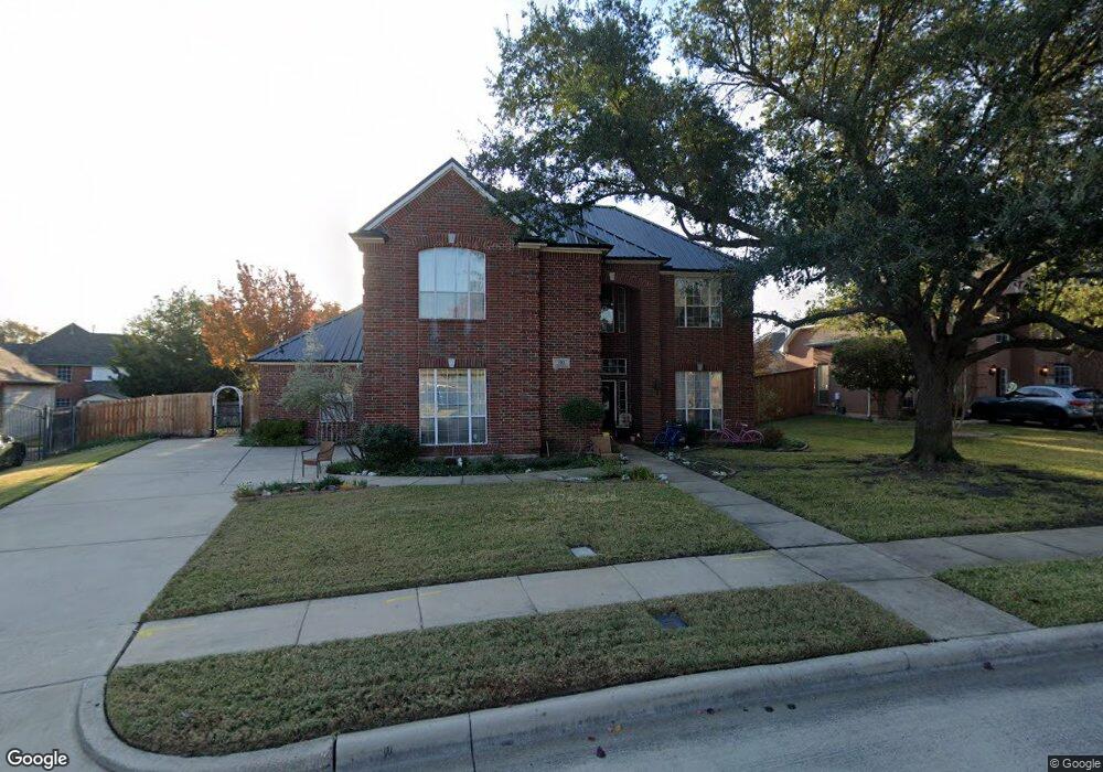 105 Heneretta Dr, Hurst, TX 76054 - photo 1