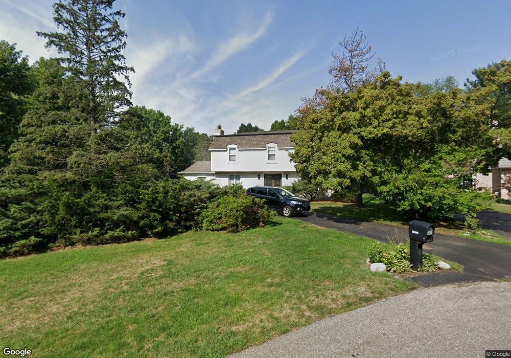 25080 Glynholm Ct, Bloomfield Hills, MI 48301 - photo 1