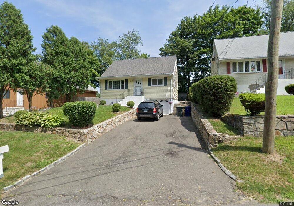 136 Acorn St, Bridgeport, CT 06606 - photo 1