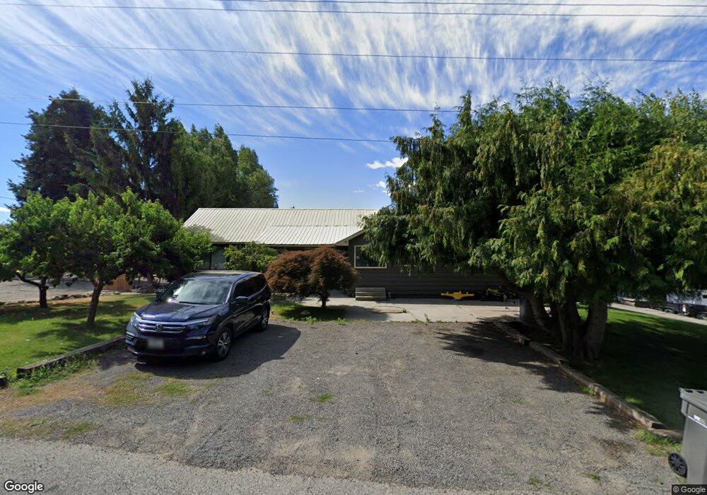 2410 1st St NE, East Wenatchee, WA 98802 - photo 1