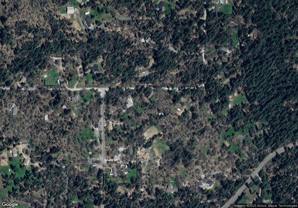 387 Catalpa Dr, Grants Pass, OR 97526 - photo 1