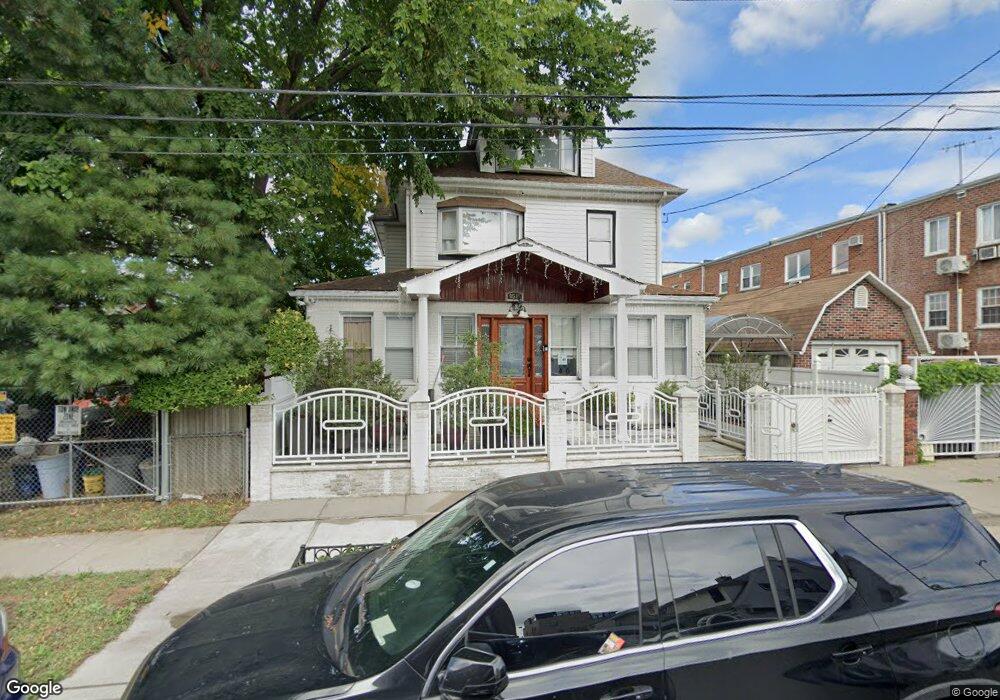 95-0 99 Ave unit 4, Ozone Park, NY 11416 - photo 1