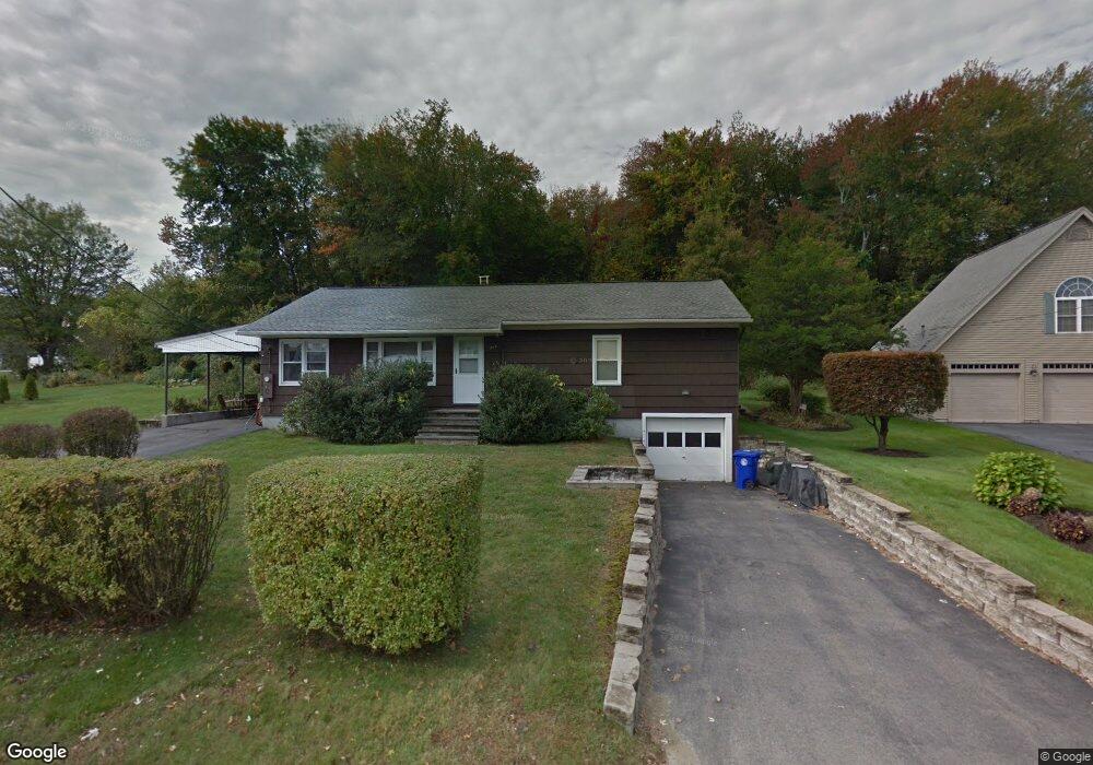 202 Rockland Ave, Manchester, NH 03102 - photo 1