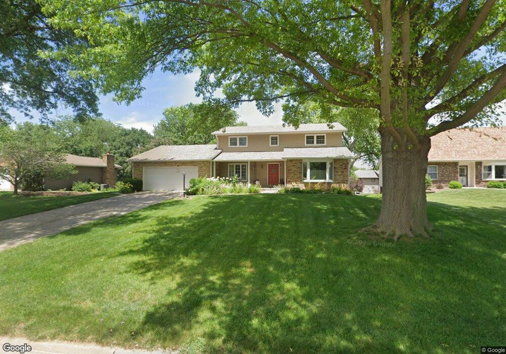 2226 E 46th St, Davenport, IA 52807 - photo 1