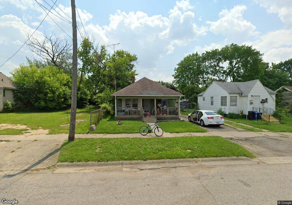 2709 Swayze St, Flint, MI 48503 - photo 1