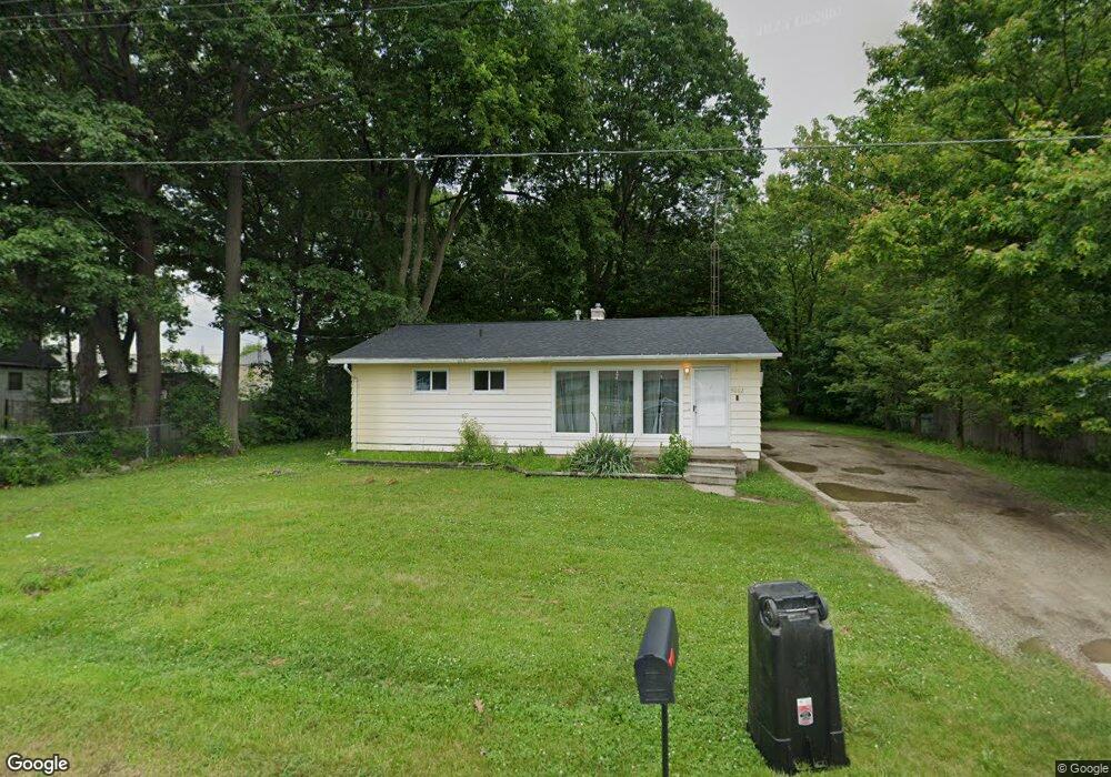 3062 N Center Rd, Flint, MI 48506 - photo 1